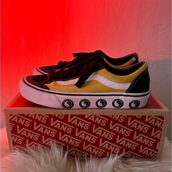 T&C Surf Design UNISEX Yin&Yang Vans - Picture 6 of 10